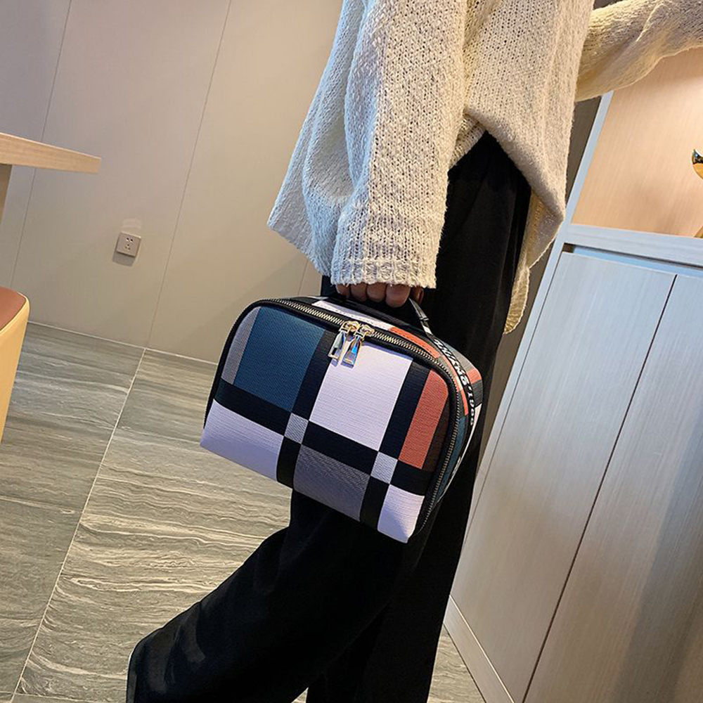 Grid Blocking Travel Toiletry Bag for Women,Portable Pouch Open Flat Makeup Organizer with Handle