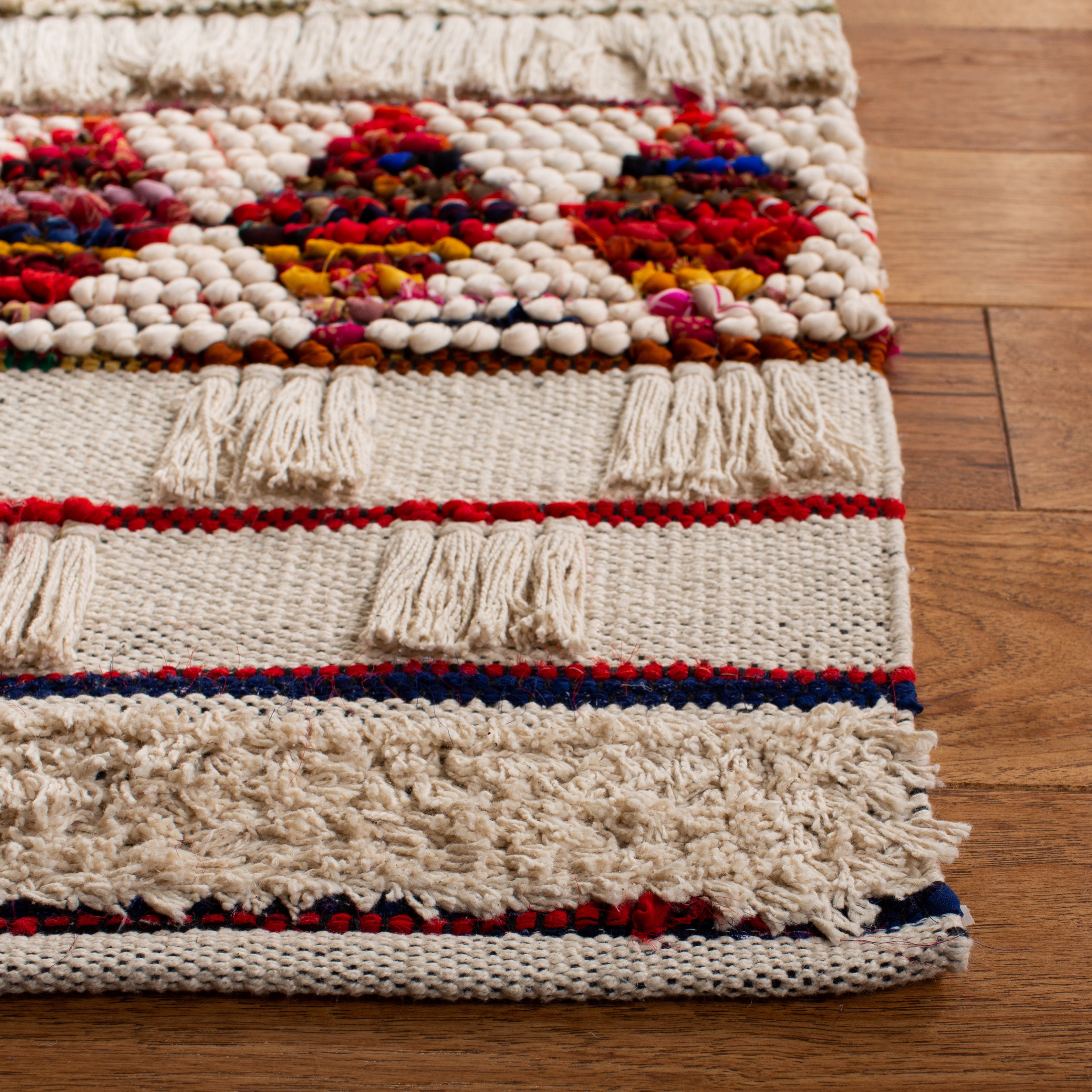 SAFAVIEH Natura Yadira Striped Area Rug, Ivory/Red, 3' x 5'