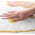 thumbnail image 2 of Alfombra de baño Jay Franco Hello Kitty Soft, antideslizante, 50 x 75 cm, color blanco, 2 of 5