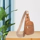 thumbnail image 2 of Bolso bandolera para mujer, bolso cruzado, bolso de pecho, moda, portátil, de cuero de PU, ligero, versátil, bolso bandolera para senderismo al aire l Marrón claro, 2 of 8