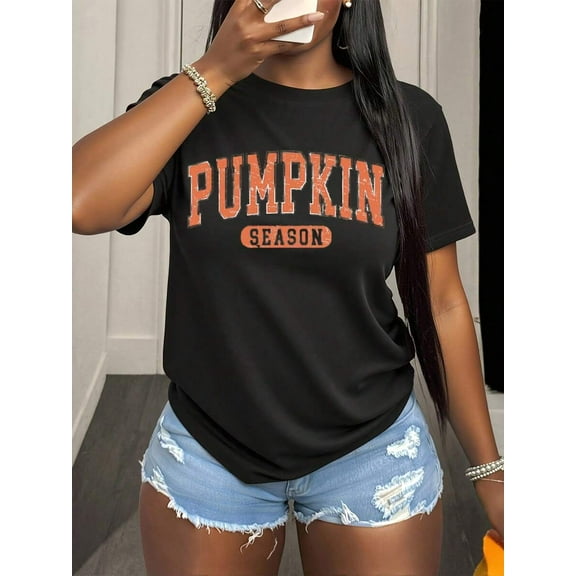 Halloween Fall Pumpkin Season T-Shirt, Plus Size Halloween Pumpkin Graphic T-Shirt For Women, Fall Farm Fresh Pumpkins Hand Picked Daily Tshirt, Funny Autumn Thanksgiving Pumpkin Patch Graphic T-Shir