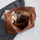 thumbnail image 3 of Bolso De Hombro De Cuero Conjunto de bolso y bolso de hombro para mujer, 2 uds., bolso de compras suave a la moda (marrón claro), 3 of 9