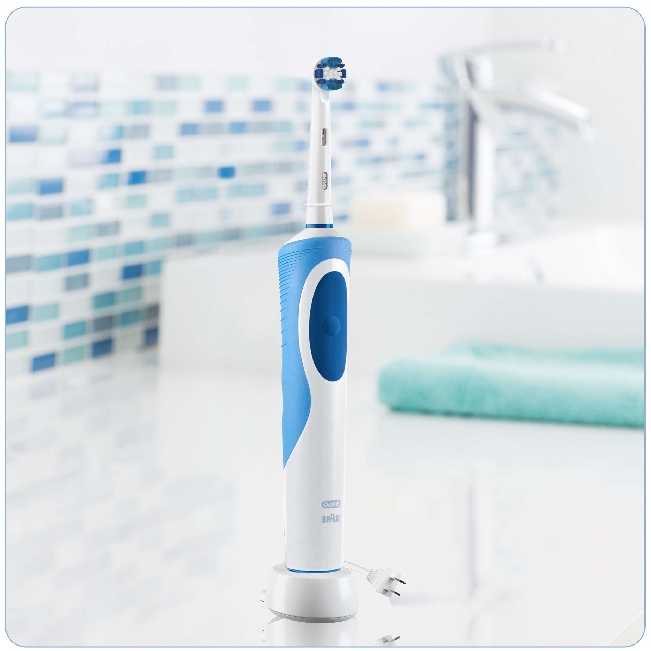 Oral-B Pro 500 Precision Clean Electric Rechargeable Toothbrush, powered by Braun