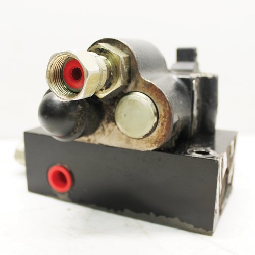 Hydraulic Pressure Valve Assembly, Used, John Deere, AH160004 Walmart
