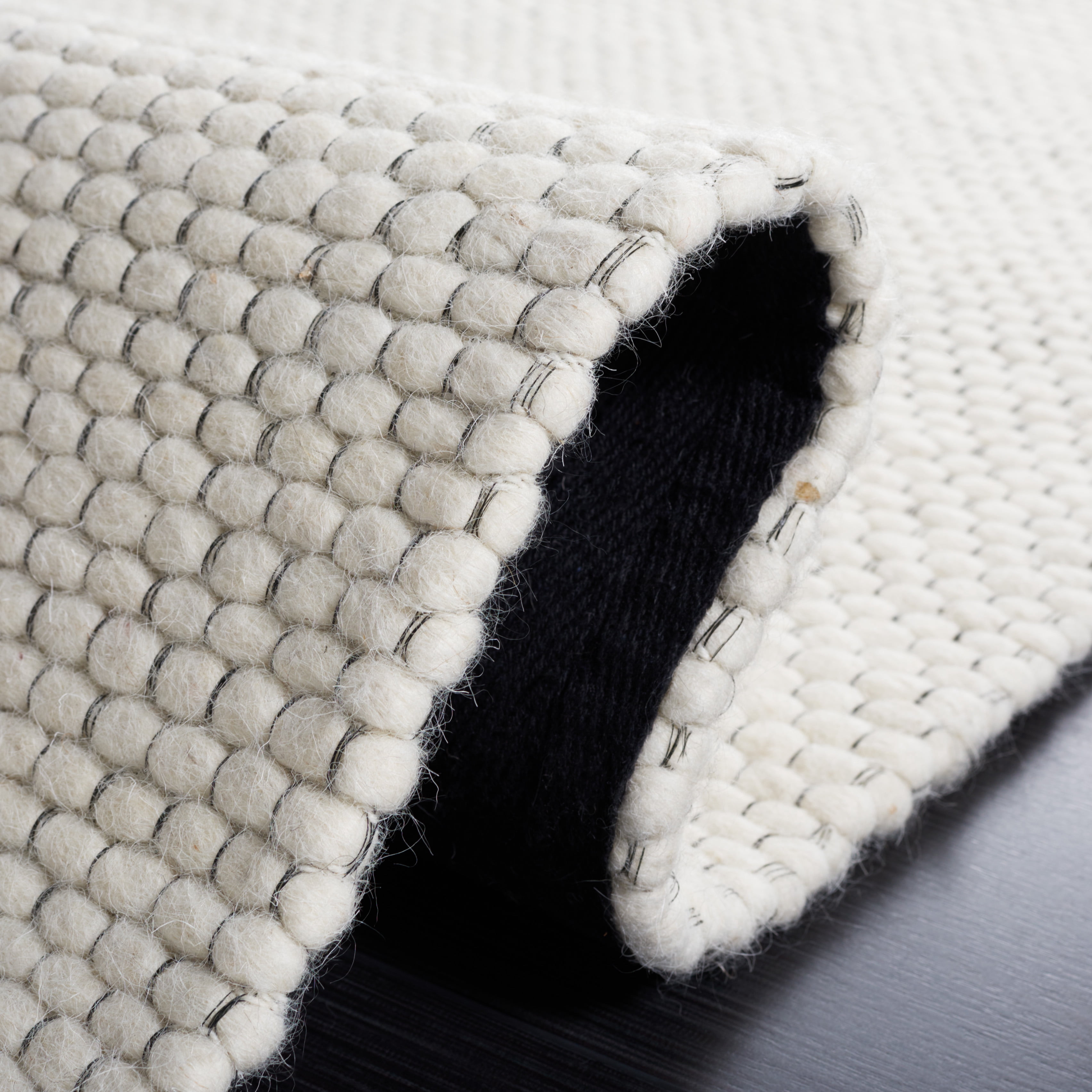 SAFAVIEH Natura Corine Geometric Runner Rug, Ivory, 2'3" x 10'