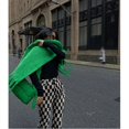 thumbnail image 5 of Bufanda lisa de cachemira verde brillante de lujo para mujer, chal de invierno, bandana, pashmina, borla, fular femenino, manta gruesa, 2022, 5 of 5