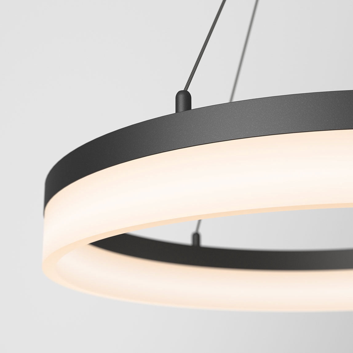 Artika Optical Ring Black Pendant 3cct