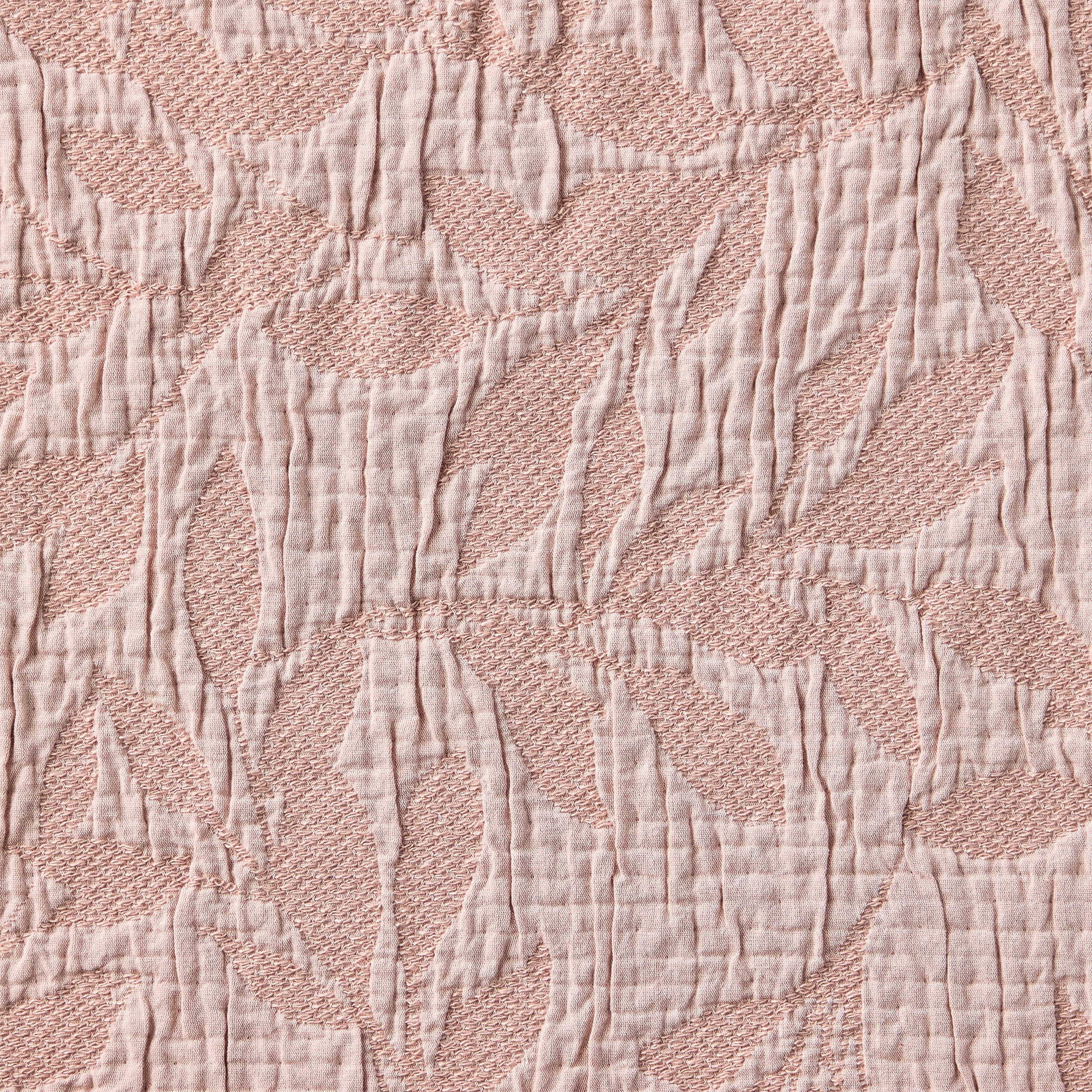 Better Homes & Gardens Botanical Double Cloth Quilt, Full/Queen, Antique Blush Bedding