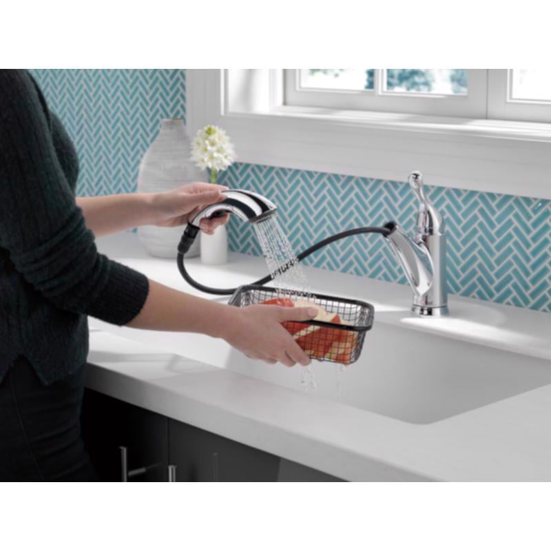Delta Grant One Handle Chrome Pull Out Kitchen Faucet