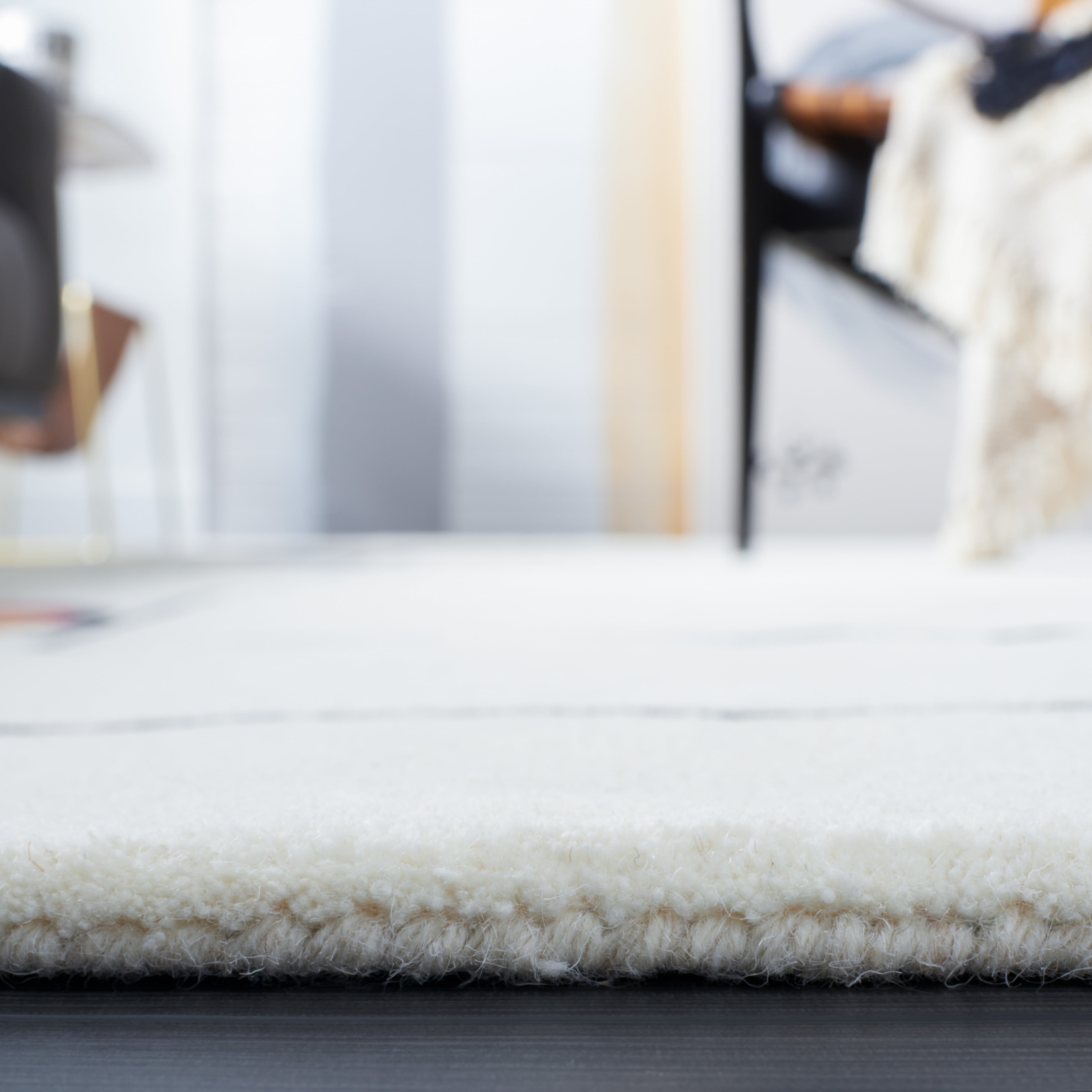SAFAVIEH Fifth Avenue Cynthia Abstract Runner Rug, Ivory/Blue, 2'3" x 9'