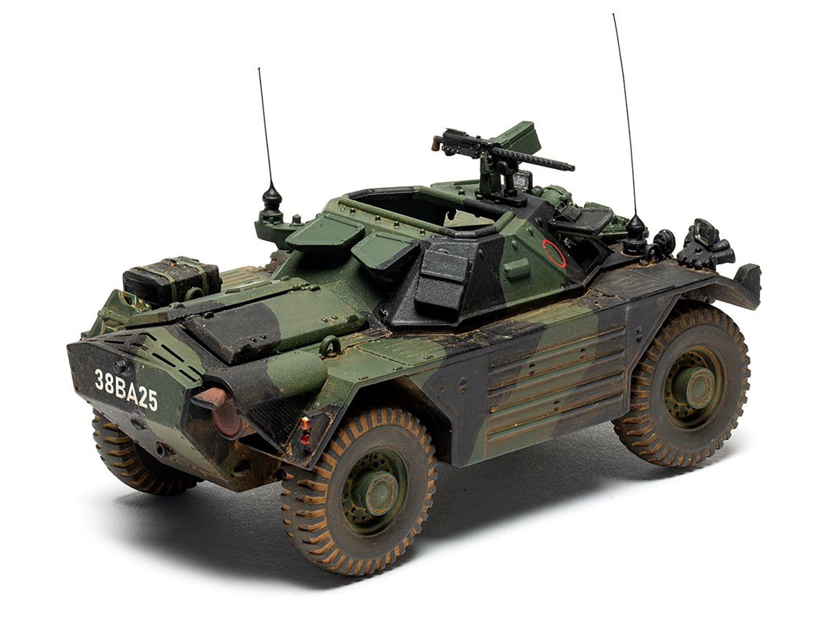 Level 2 Model Kit Ferret Scout Mk.1 Armored Car with 3 Scheme Options 1/35 Plastic Model Kit by Airfix