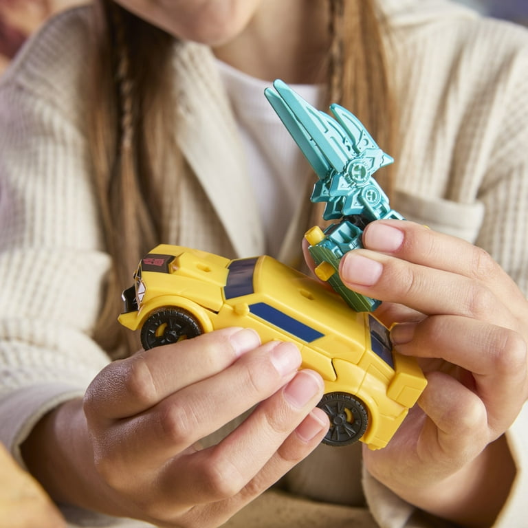 Transformers Toys CYBERWORLD Armored Cyber Changers Bumblebee