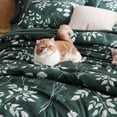 thumbnail image 4 of Juego de ropa de cama Bedsure Queen, 7 piezas, floral, verde bosque, 4 of 7