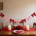 thumbnail image 3 of Guirlande de Nœuds en Velours, Décoration de la Saint-Valentin 6 Pi avec 6 Nœuds Rouges, Décoration Préassemblée pour Manteau de Cheminée, Étagère, Armoire, Porte, Fenêtre, Cadre pour Chambre, Salon, Entrée de la Maison, 3 of 9