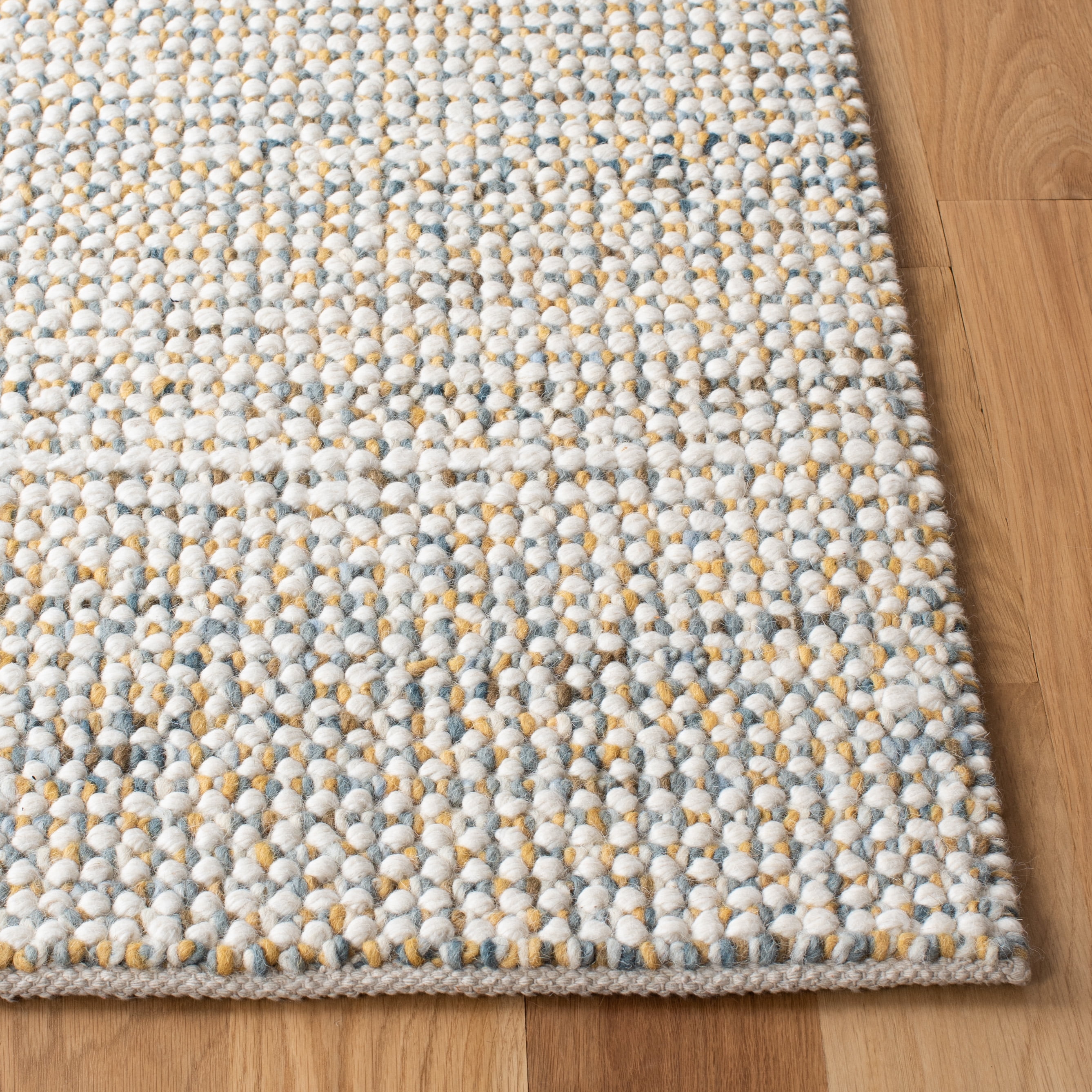 SAFAVIEH Vermont Windsor Solid Area Rug, Dark Gold/Blue, 6' x 6' Square
