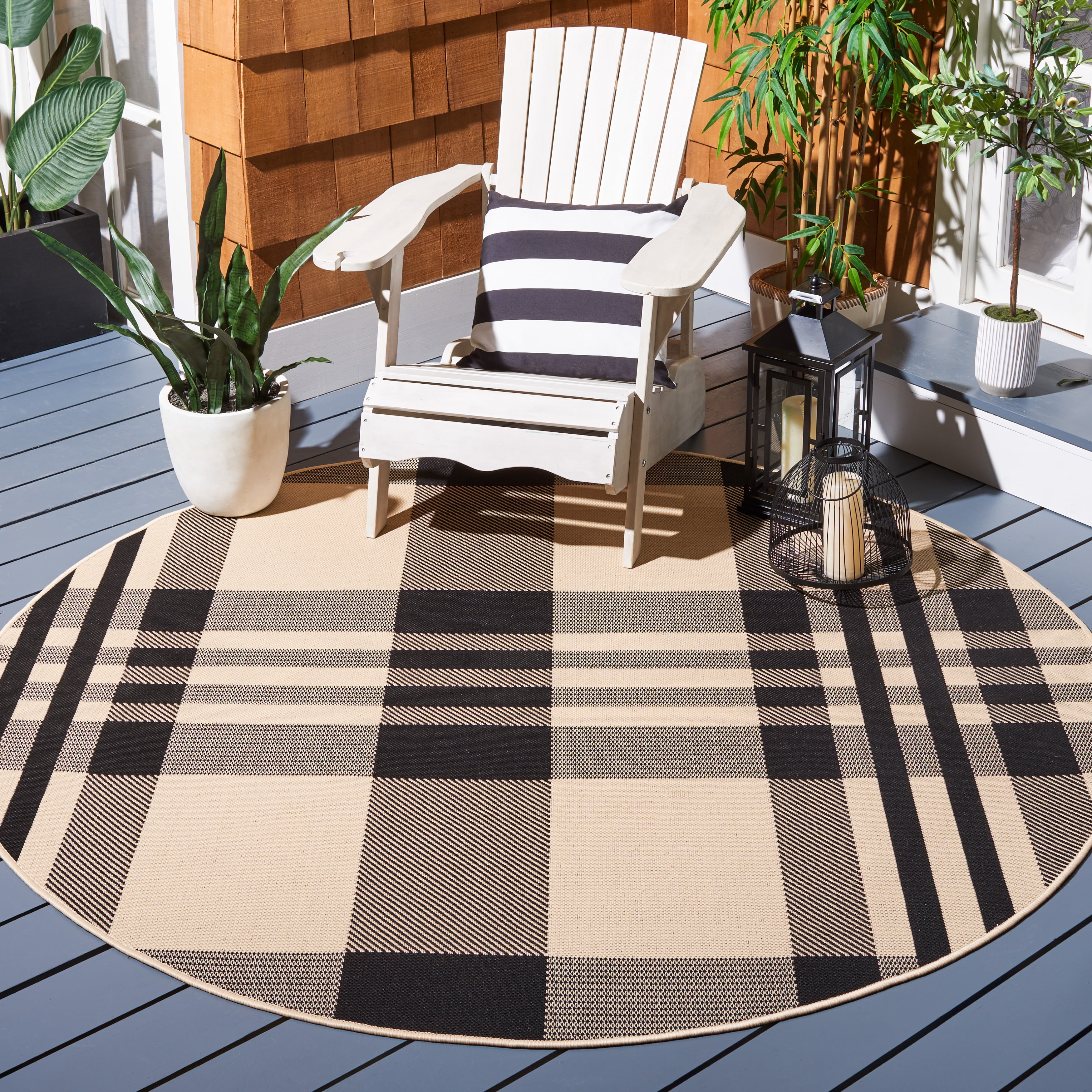 Safavieh Courtyard Benjamin Plaid Indoor/Outdoor Area Rug, Black/Bone, 7'10" x 7'10" Round
