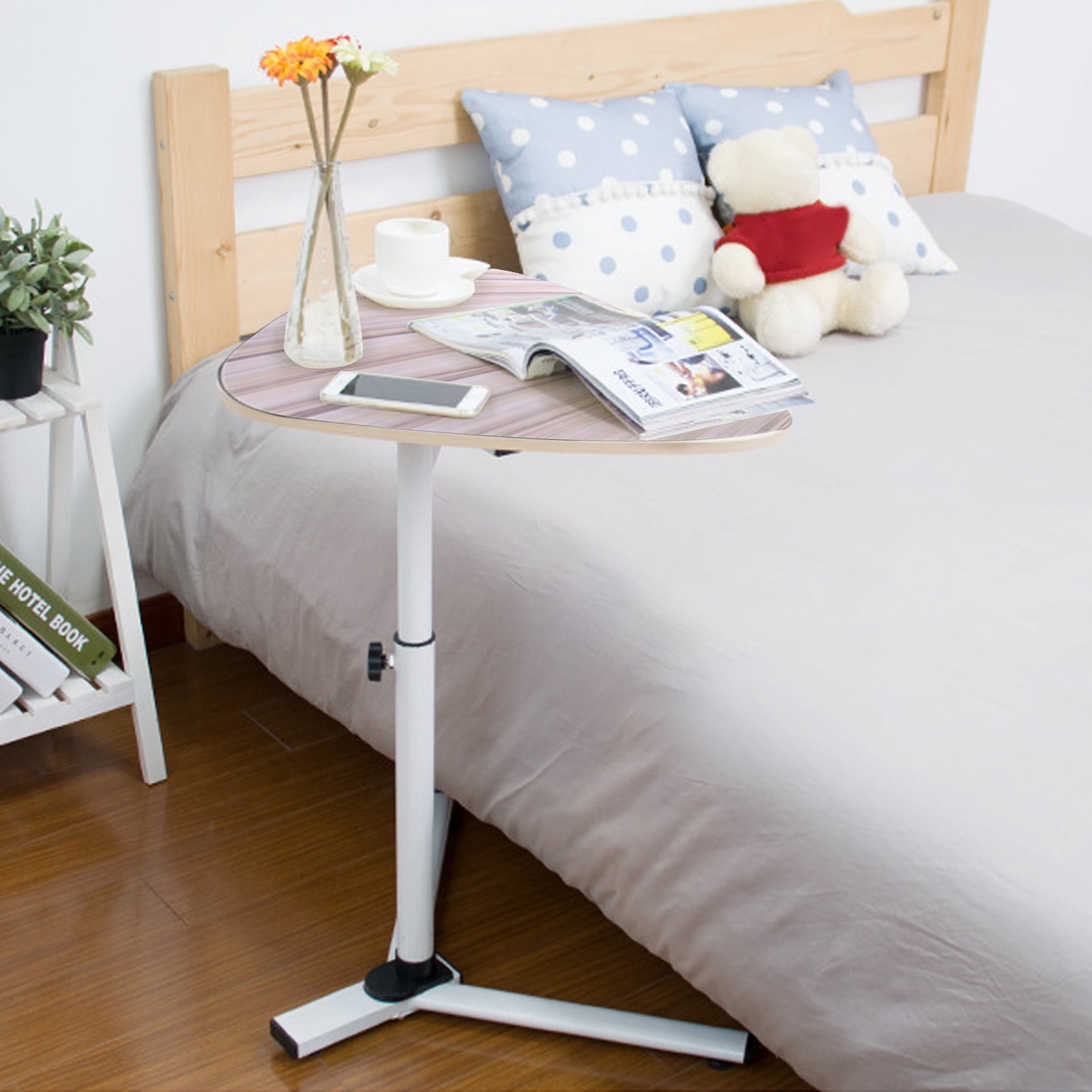 Jnismy TV Tray Table, Modern Triangle Stand, 360° Swivel Side Table Lifting Moveable, Laptop Stand for Couch Recliner, Small Bedside Tables (White)