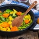 thumbnail image 5 of Juego de cubiertos de ensalada de madera con mango largo, tenedor y cuchara para mezclar, mezclar y servir ensalada, utensilios de cocina de madera maciza, 5 of 8