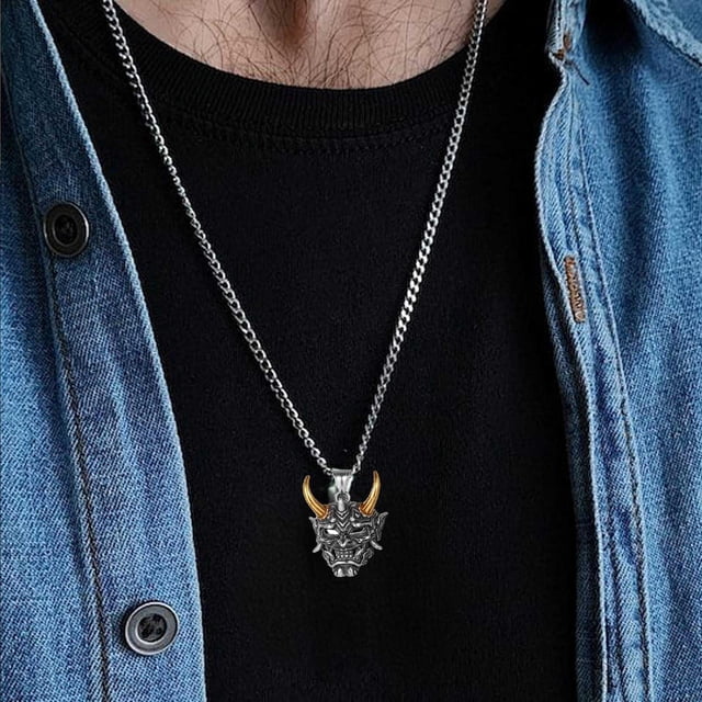 LSLJS Jinjiao Prajna Collier Pendentif Fantôme Rétro Personnalité Masque d'Halloween Collier en Acier Inoxydable Bijoux Collier en Acier Inoxydable
