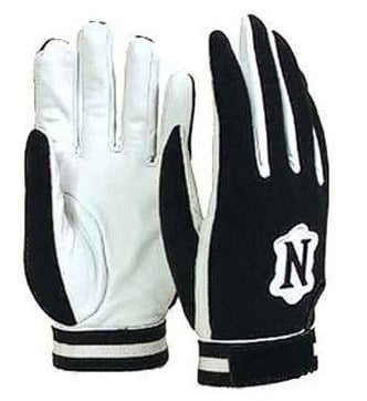 neumann football gloves