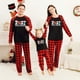 thumbnail image 2 of Conjuntos de pijamas familiares a juego Sinhoon 2021, conjuntos navideños con estampado de letras y pantalones largos a cuadros para papá, mamá y niños (Mamá-2XL), 2 of 7