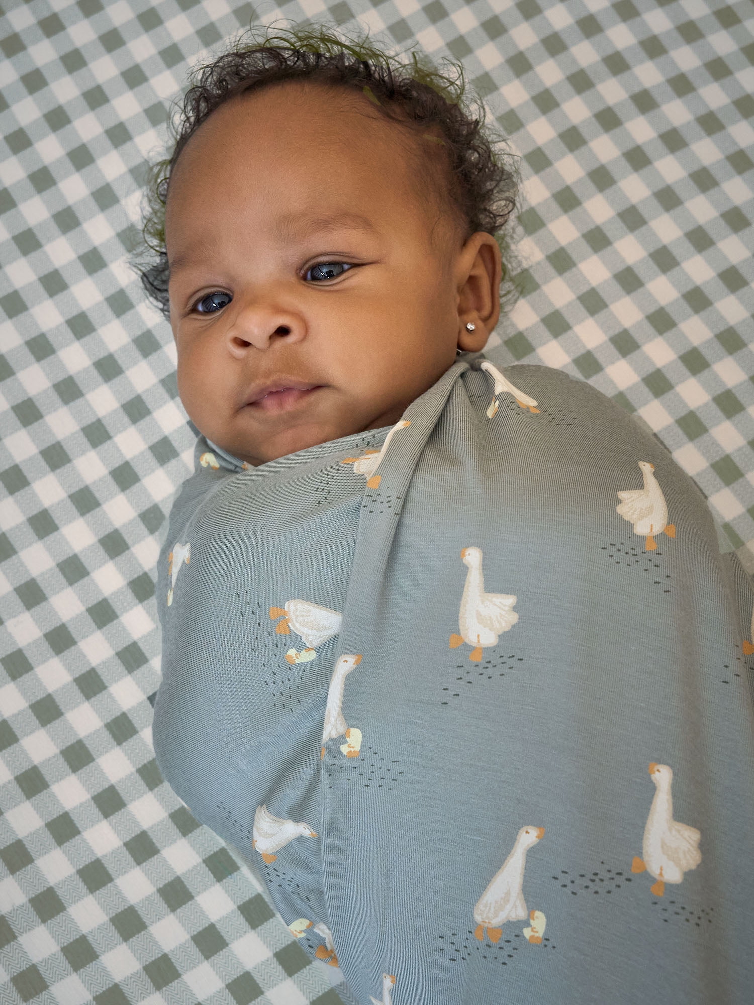 Modern Moments by Gerber Baby Neutral Super Soft Swaddle Blankets, 2-Pack, Goose, One Size