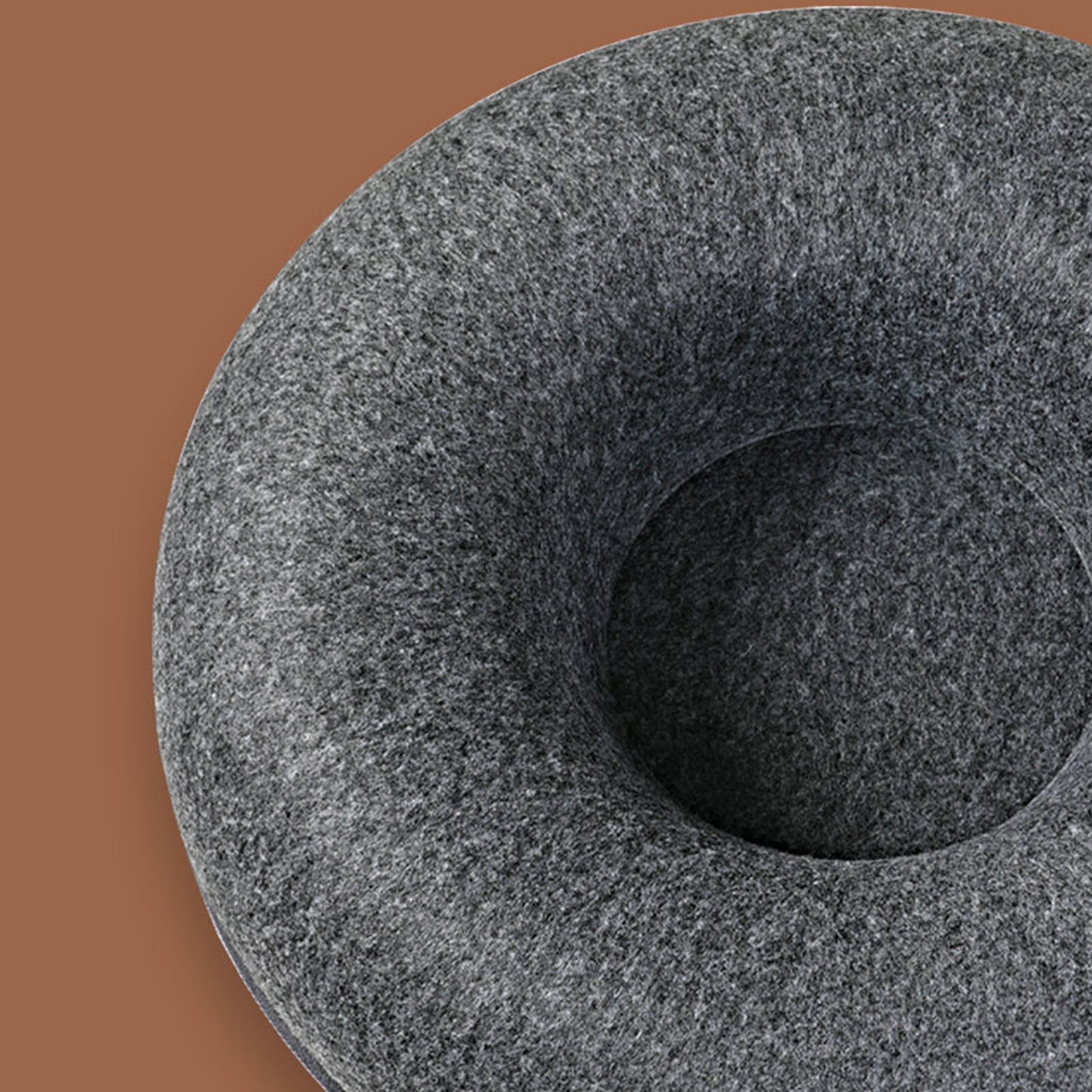 Thicken Round Tunnel Bed Cats Removable Round Toy Felt with Peephole Tube House for Small Pet Kitten