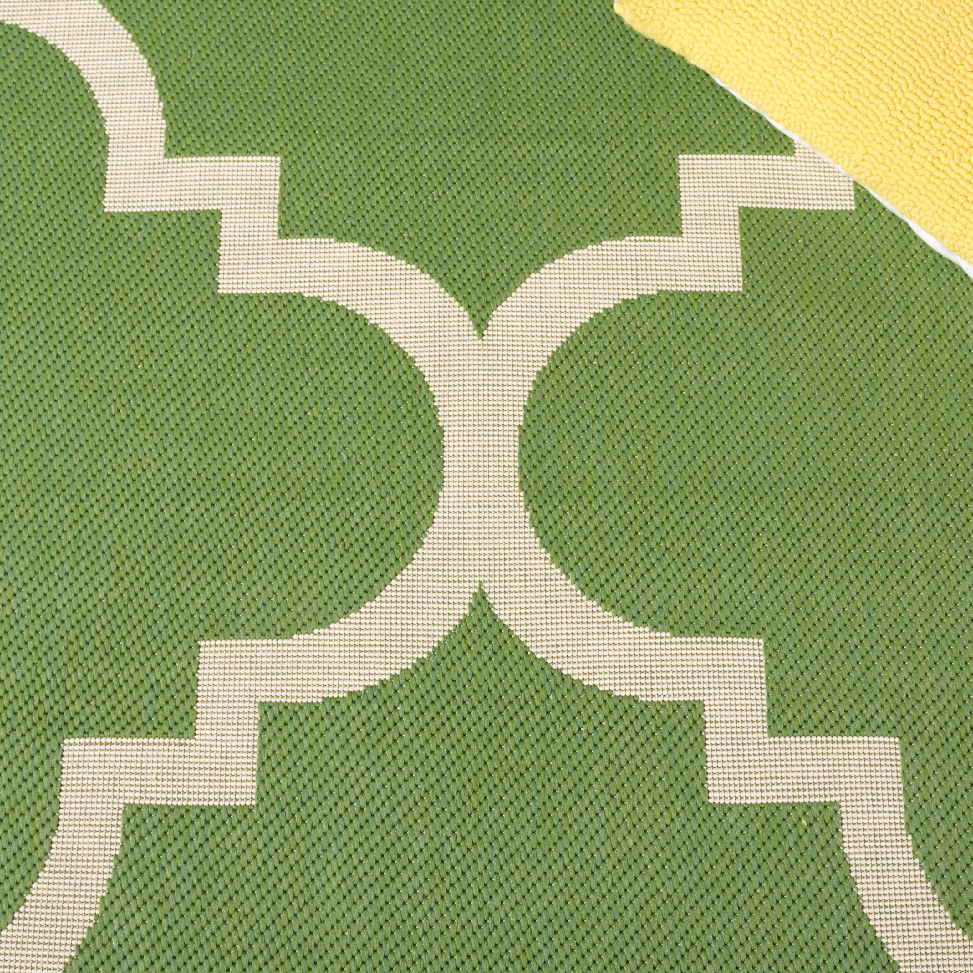 Safavieh Courtyard Becky Geometric Indoor/Outdoor Runner Rug, Green/Beige, 2'3" x 10'
