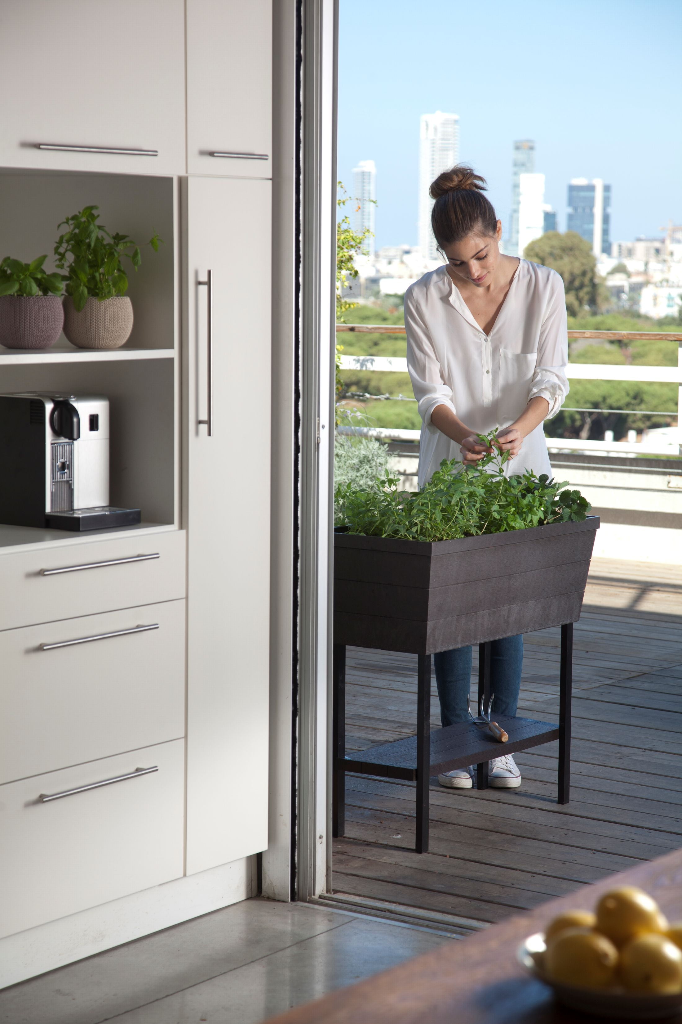 Keter Urban Bloomer 12.7 Gallon Raised Garden Bed and Outdoor Herb Garden Planter with Drainage Plug, Dark Grey