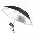thumbnail image 2 of 33 Po 83cm 33 Po Studio Photo Stroboscopique Réflecteur Noir Argent Parapluie, 2 of 7