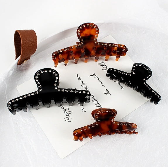 Fashionable Acetate Shark Hair Clip with Strong Grip for All Hair Types