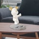 thumbnail image 3 of Soporte para teléfono móvil con escultura de oso, soporte para , empujar la Gloria Figuras de resina, 3 of 9