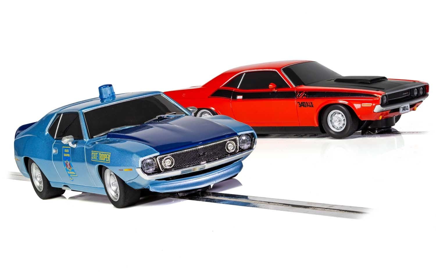 Scalextric C1405T American Police Chase Javelin vs Dodge Challenger Police  Car 1:32 Scale Slot Car Set, 3 Pieces