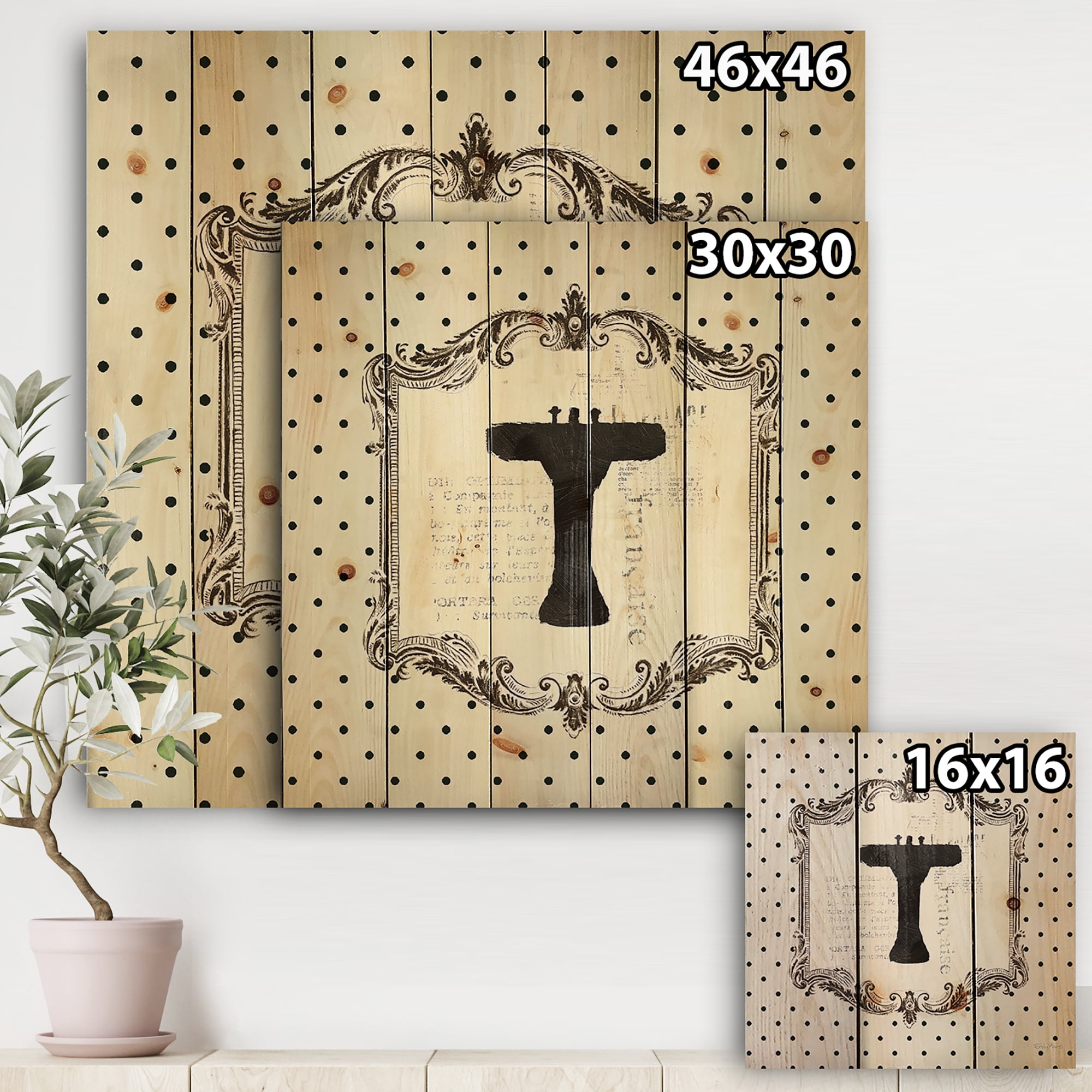 Designart 'Vintage French Bathroom I' Traditional Bathroom Print on Natural Pine Wood