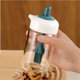 thumbnail image 4 of Botella dispensadora de aceite tipo prensa, contenedor de aceite de oliva, cepillo for cocinar, almacenamiento de condimentos for uso en la cocina, 4 of 7