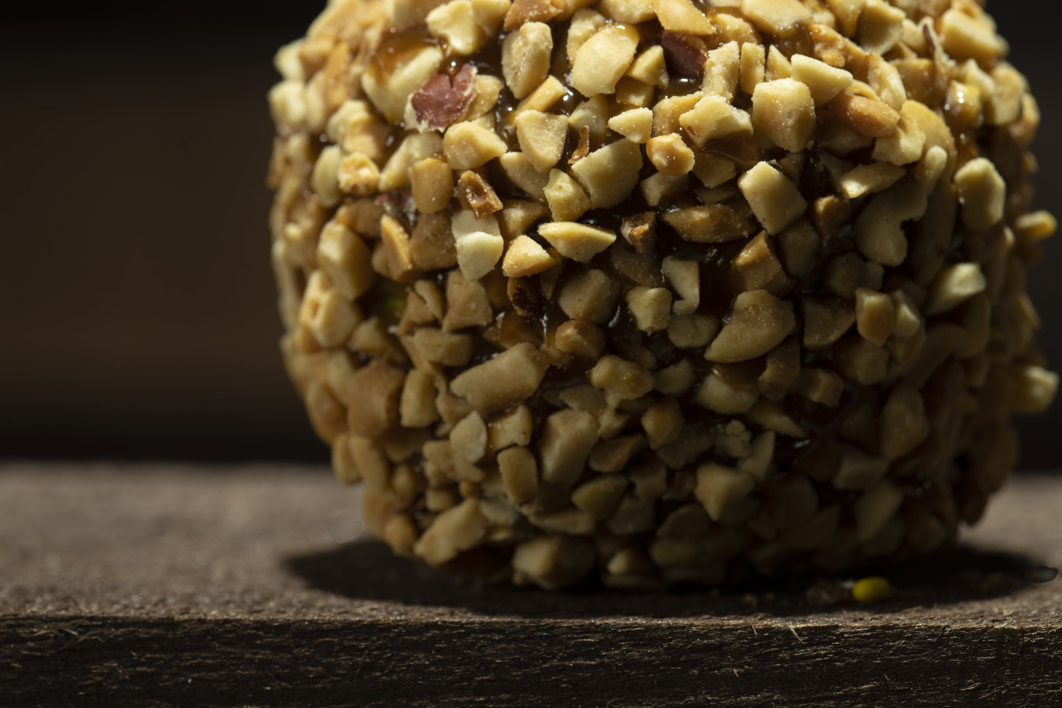 Fresh Caramel Apples with Nuts, 3 Pack