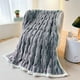 thumbnail image 1 of Manta suave para sofá y cama, ligera y cálida, reversible, con diseño a cuadros, acogedora y cómoda para cualquier estación, ideal para mujeres, familias y para relajarse en la sala de, 1 of 8