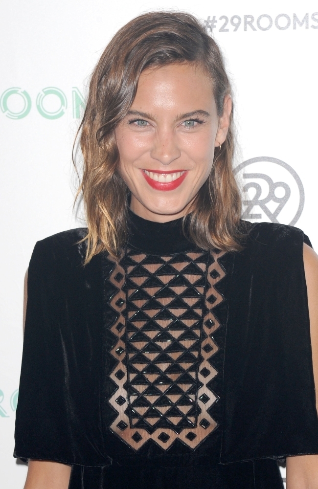 Alexa Chung At Arrivals For Refinery29 Fashion Week Destination 29Rooms