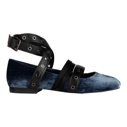 Kenneth Cole New York Womens Wade Ballet Flat with Strap Detail Velvet