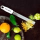 thumbnail image 5 of Rallador para Alimentos Microplane Classic Zester para Cítricos Blanco, 5 of 9