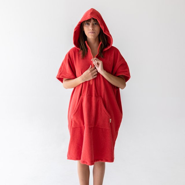 Poncho de Toalla Unisex con capucha CECO para cambiado y secado rápido de materiales reciclados