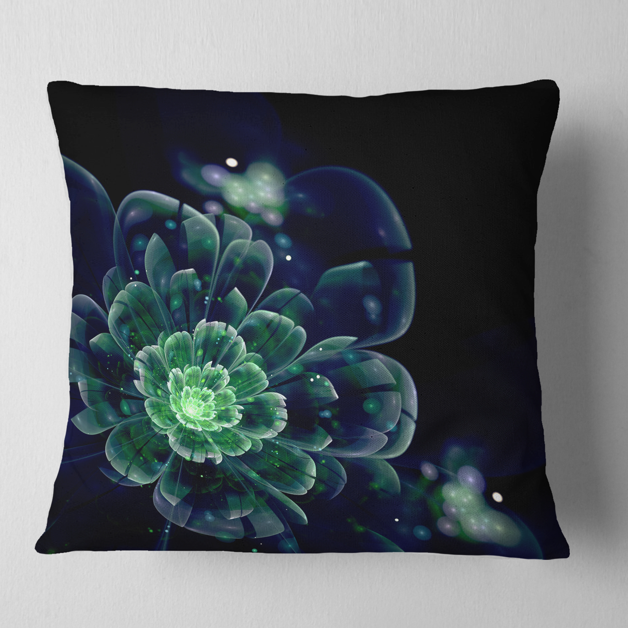 Designart Green Abstract Fractal Flower - Floral Throw Pillow - 18x18