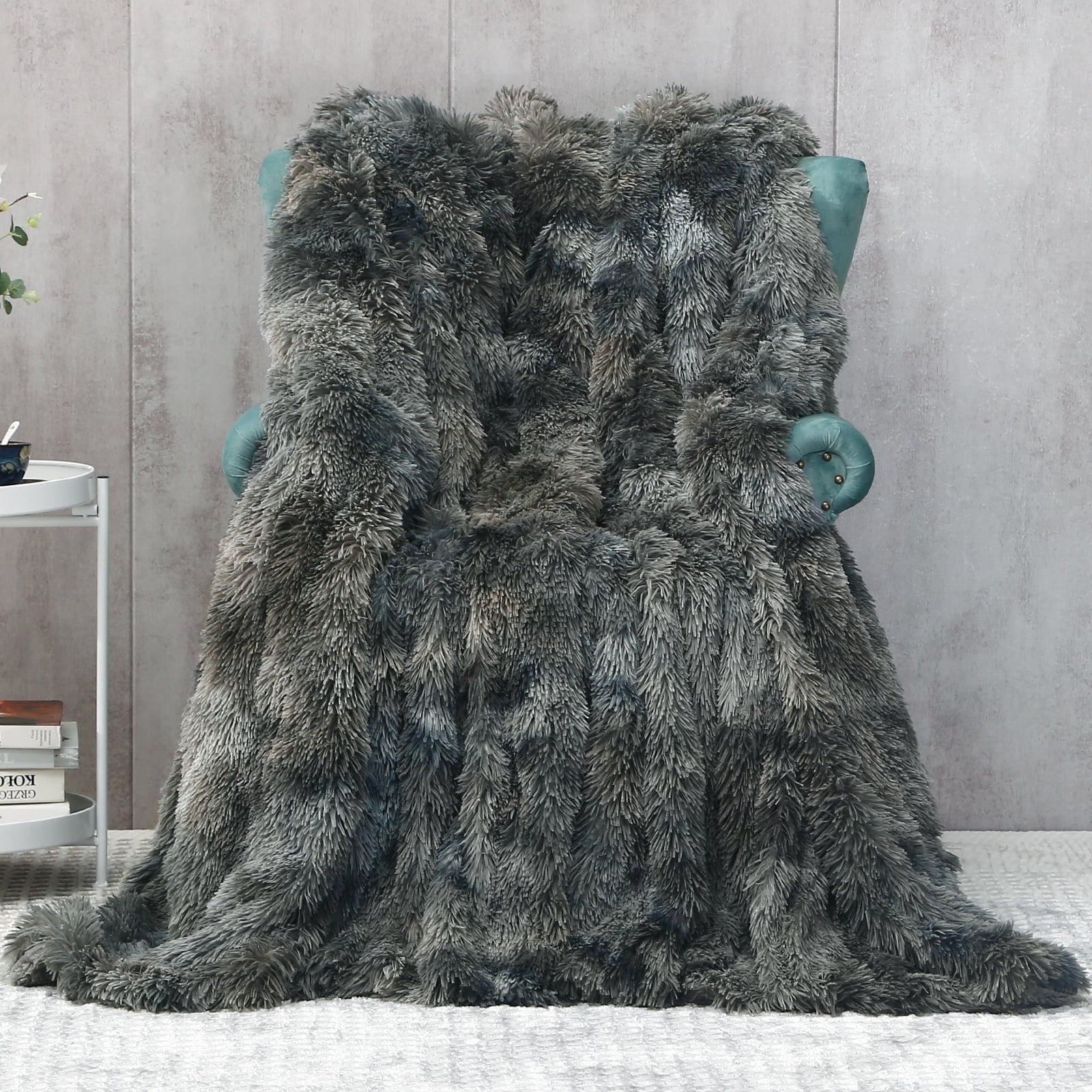 CASOFU Decorative Faux Fur Throw Blanket, Extra Soft Fuzzy Blanket for
