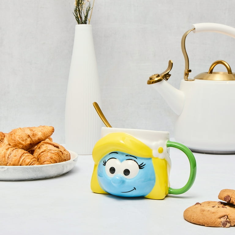 スマーフ　Smurf　フェイスマグ　マグカップ　3D　アメトイ　アメリカ雑貨 The Smurfs Smurfette 14.2 fl oz Ceramic Sculpted Mug - Walmart.com