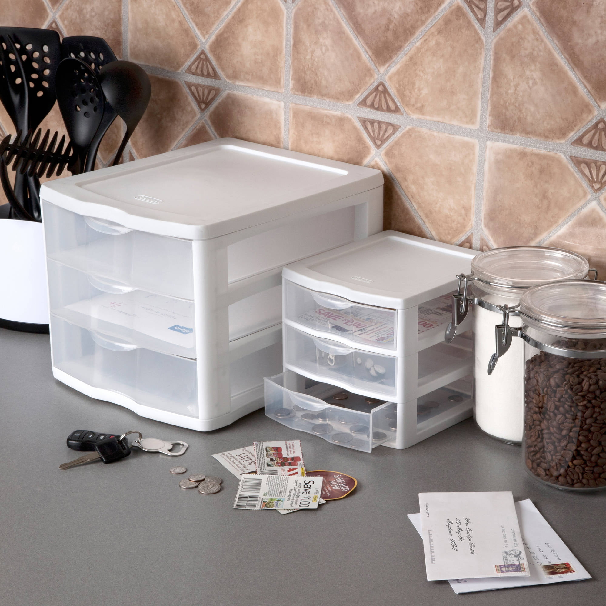 Little Drawers With Large Plastic Storage Containers