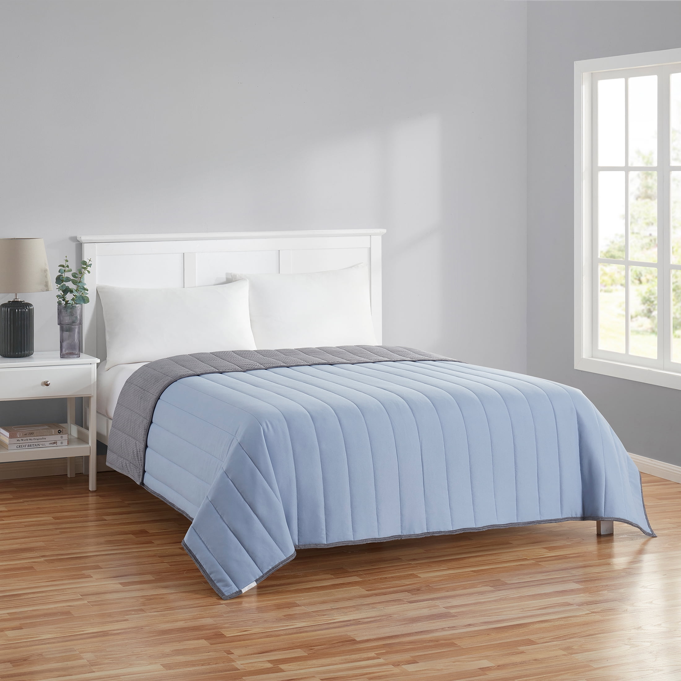 Mainstays Full/Queen Quilt - Light Grey Corduroy, Reversible Bedding
