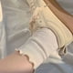 thumbnail image 2 of Calcetines blancos con borde en las orejas para mujer, calcetines de longitud media, calcetines apilados de encaje de color liso, sencillos, de estilo académico, de verano, 2 of 6