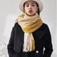 thumbnail image 4 of Bufanda de cachemira para mujer para otoño e invierno: bufandas ligeras para mujer, chales y envolturas grandes y suaves de dos tonos, 4 of 5