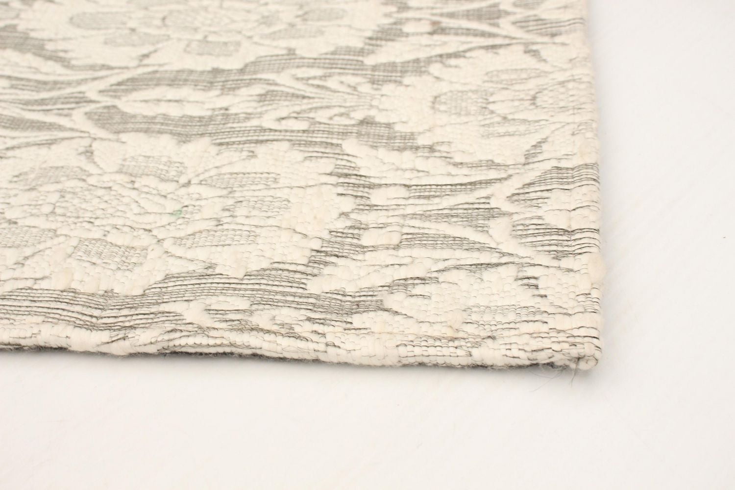 ECARPETGALLERY 3'10" x 6'0" Floral Collage Handmade Area Rug for Living Room, Dining Room and Bedroom in Ivory