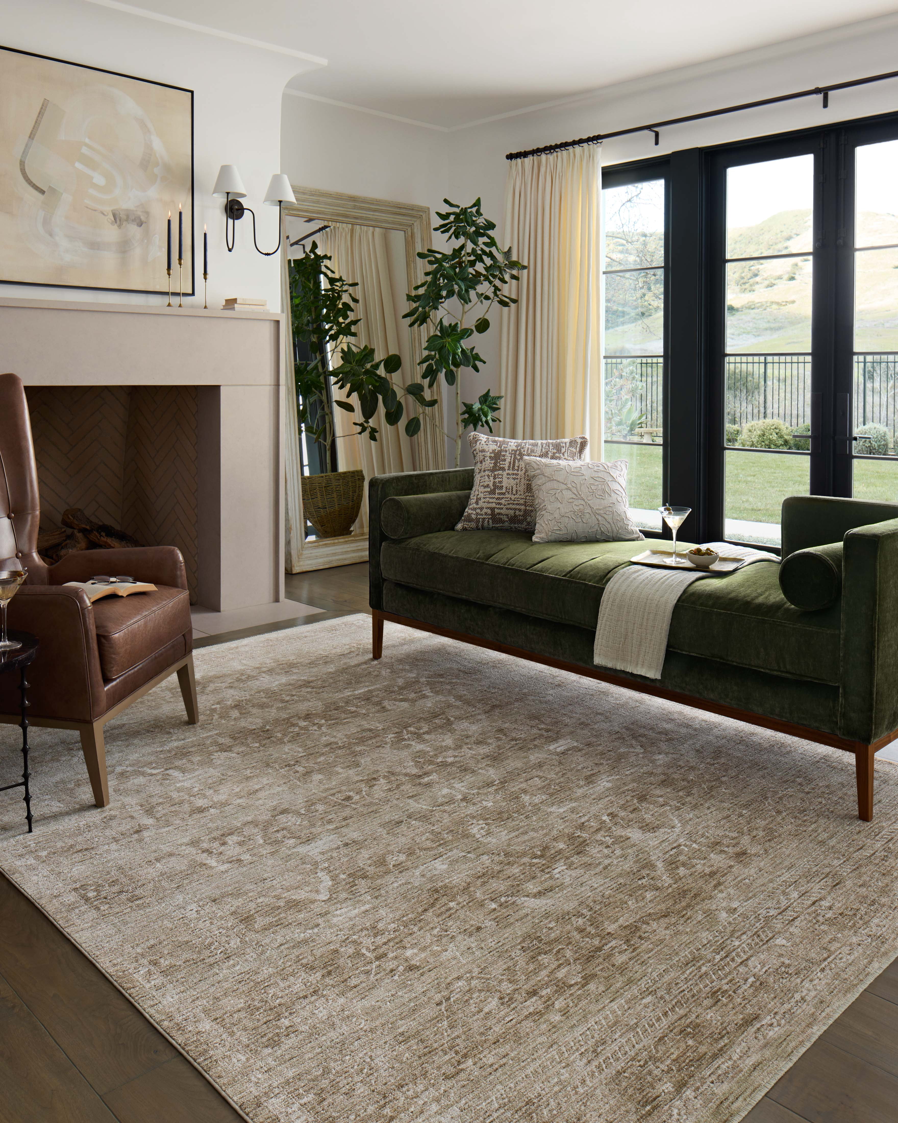 Loloi Tabitha Sage / Ivory 6'-7" x 9'-2" Area Rug